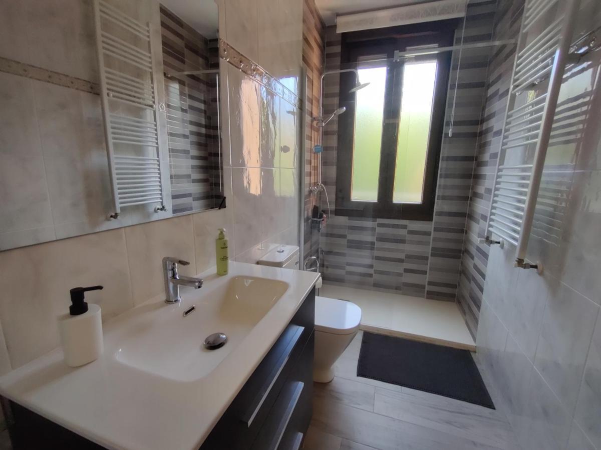 Piso Bilbao San Mames Apartment Ngoại thất bức ảnh